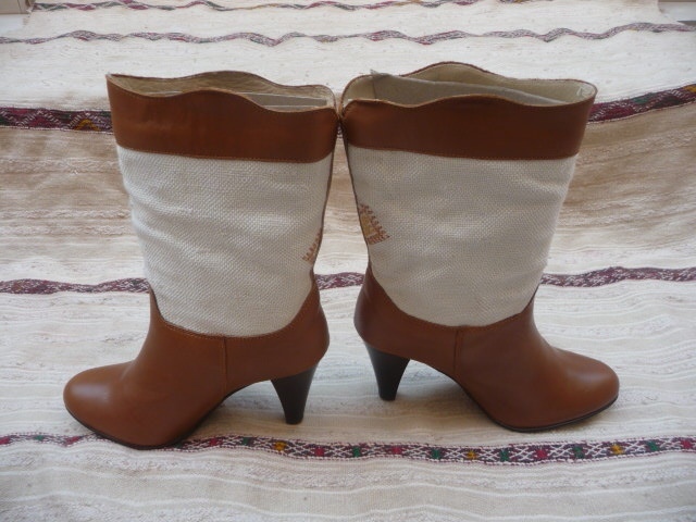 New Short Kilim Boots Size 37