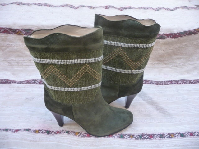 New Short Kilim Boots Size 40