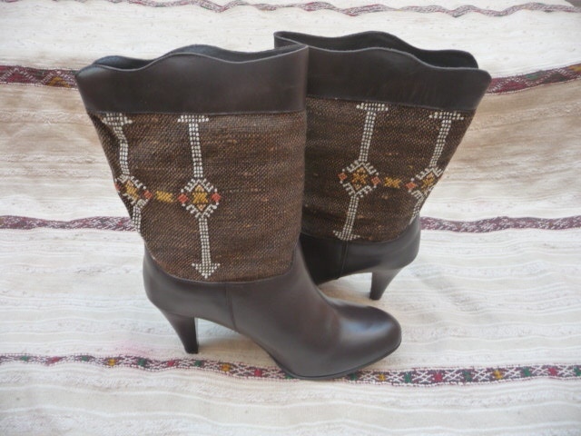 New Short Kilim Boots Size 40