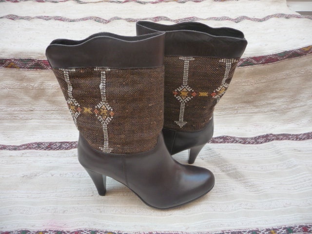 New Short Kilim Boots Size 40