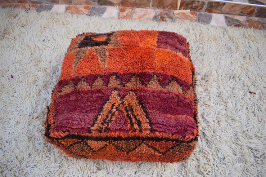 Rug poufs