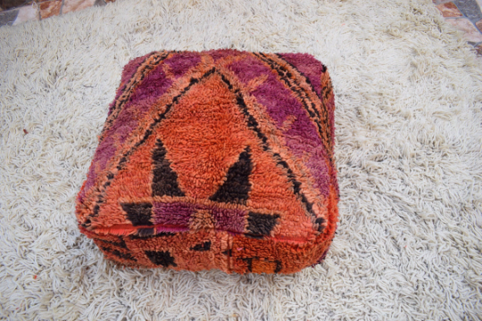 Rug poufs